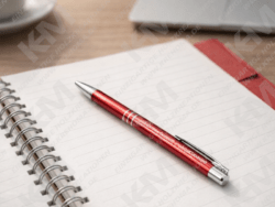 Personalisierter Metall-Kugelschreiber mit Gravur – Hochwertig & elegant