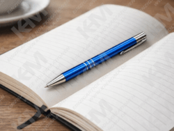 Personalisierter Metall-Kugelschreiber mit Gravur – Hochwertig & elegant