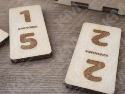 Holz‑Domino‑Spiel – Klassisches Familienspiel mit Box & Domino‑Steine