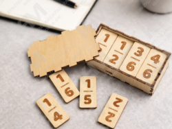 Holz‑Domino‑Spiel – Klassisches Familienspiel mit Box & Domino‑Steine
