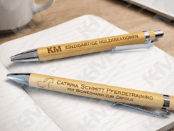 Personalisierter Bambus Kugelschreiber mit Gravur – Holzstift als Geschenk für Büro, Schule & Business